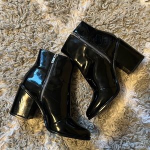 Calvin Klein | Patent Leather booties